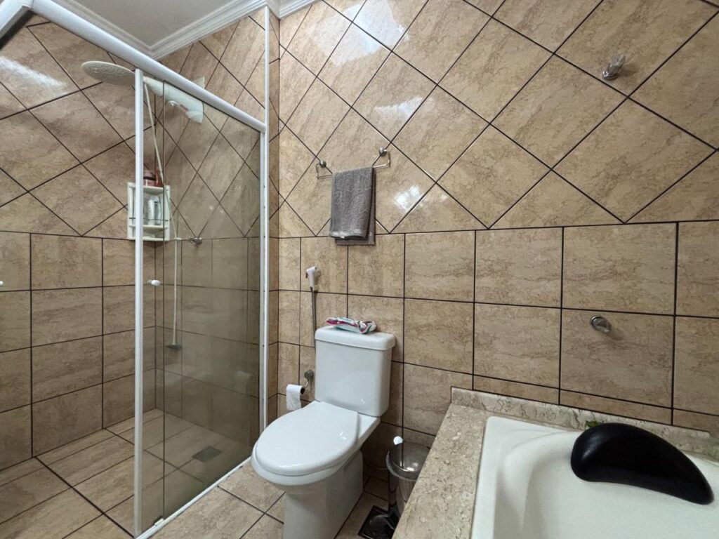 WhatsApp Image 2025-10-08 at 14.32.25