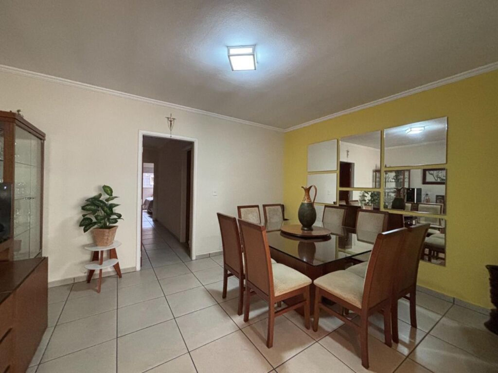 WhatsApp Image 2025-10-08 at 14.32.28 (1)